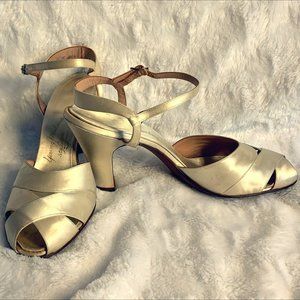 Vintage 1950's Satin Bridal Shoes